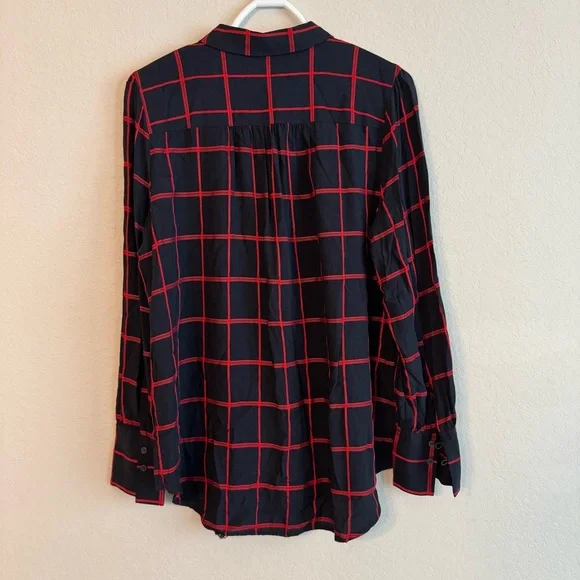 LOFT Navy and Red Plaid Button Down Shirt Large - Picture 4 of 5